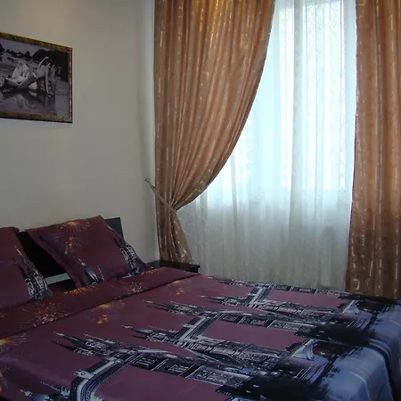 Daire Pleasure Near Center Of