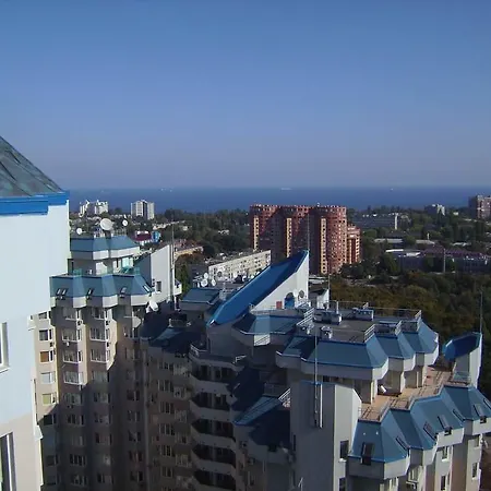 Apartman Pleasure Near Center Of